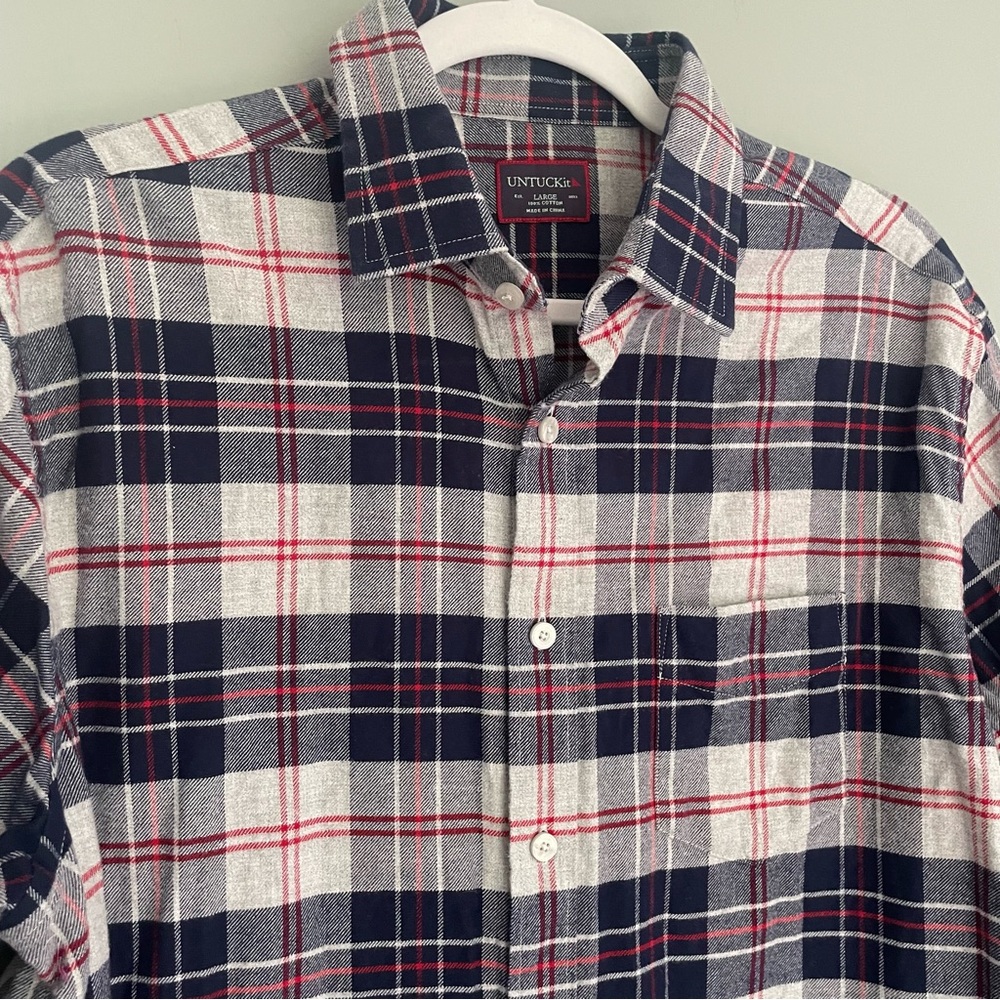 UNTUCKit "Campeneta" 100% Cotton Blue Red Gray Plaid Long Sleeve Flannel Shirt - Picture 3 of 12